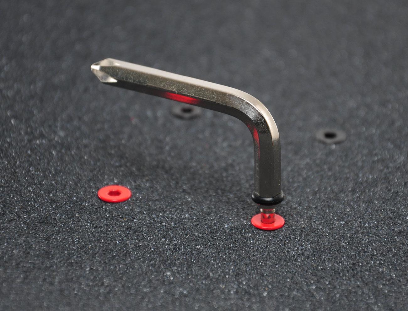 Venom Skateboards T Tool - Red