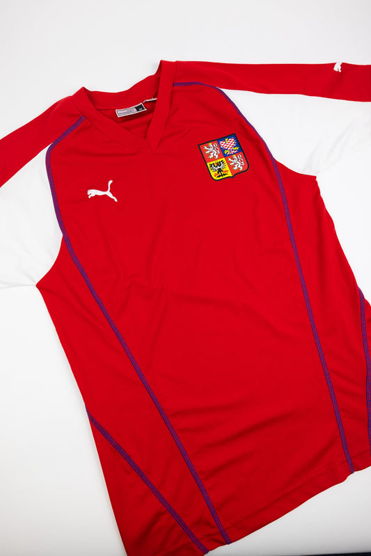 Czech Republic 2004-05 Football Shirt (Medium)