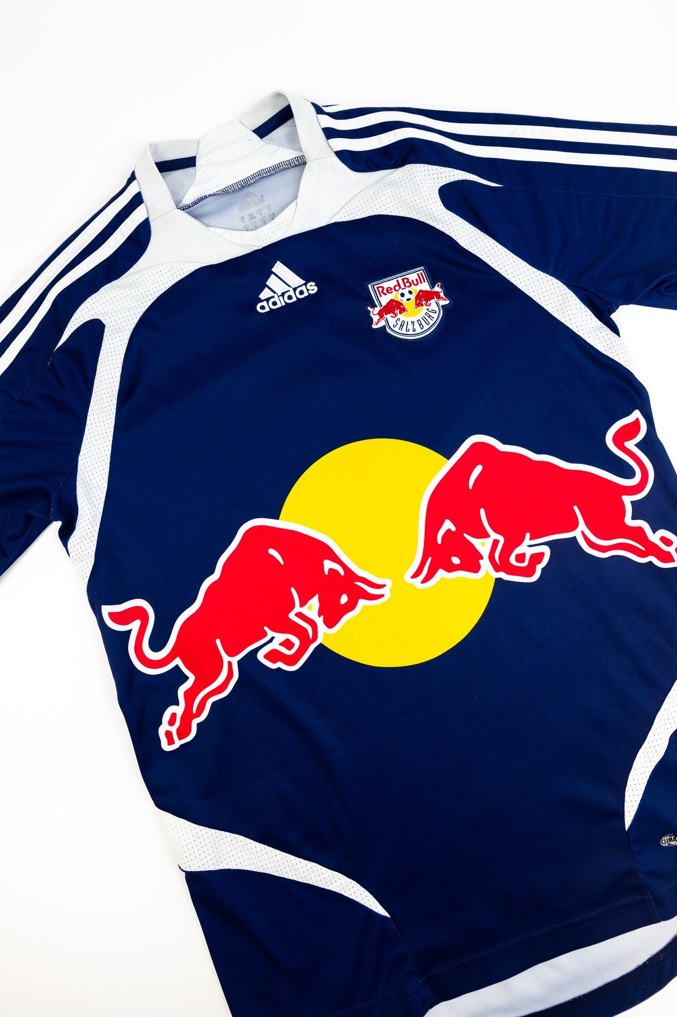 Red Bull Salzburg 2008-09 Football Shirt (Small)