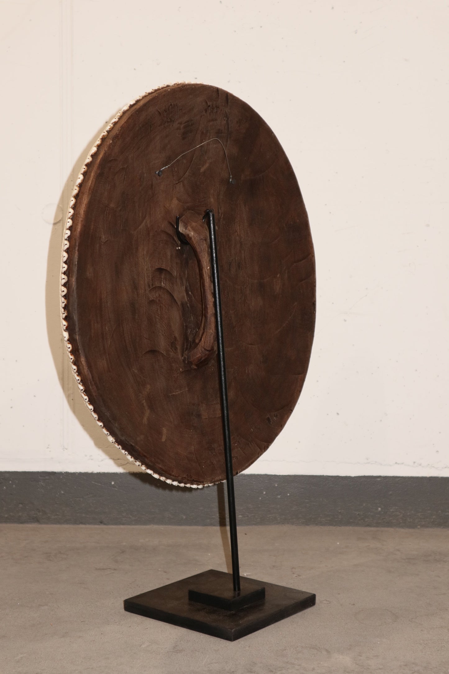 Cameroon Beaded Shield - L - 54cm White 08