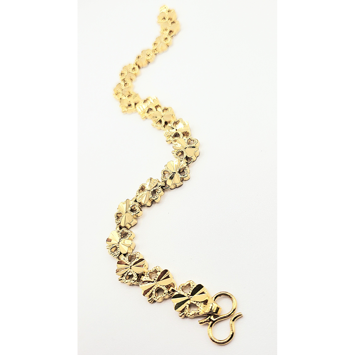 Elements Clover Leaf Shiny Gold Link Bracelet