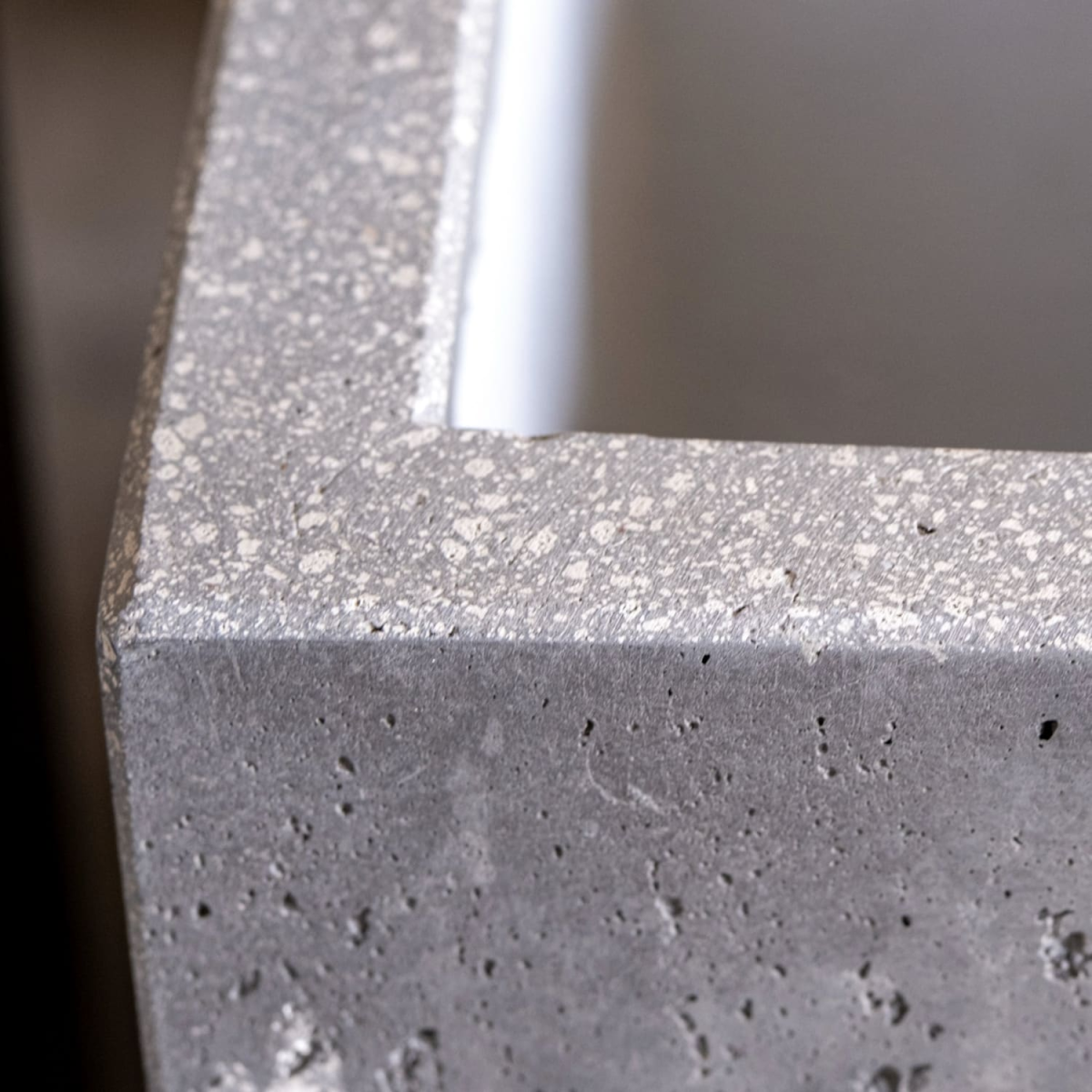 Cubrosa | Onyx Dusk – 100cm XXL Concrete Square Planter – 782L Block Plant Pot