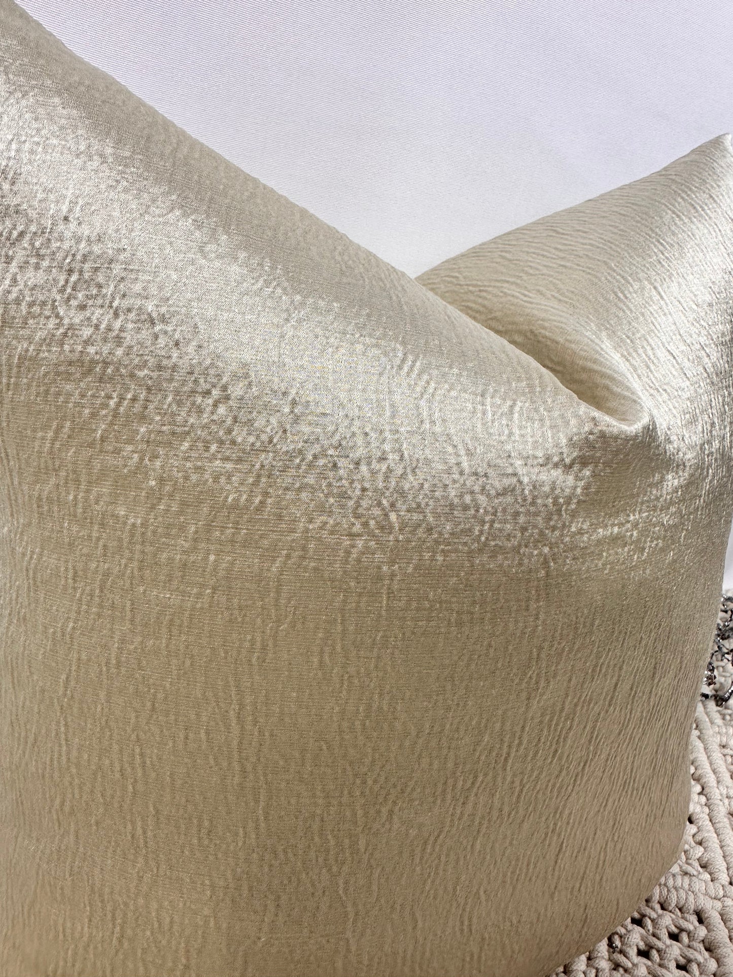 The Couture Cushion - The Laurent Linen - Style No. 142