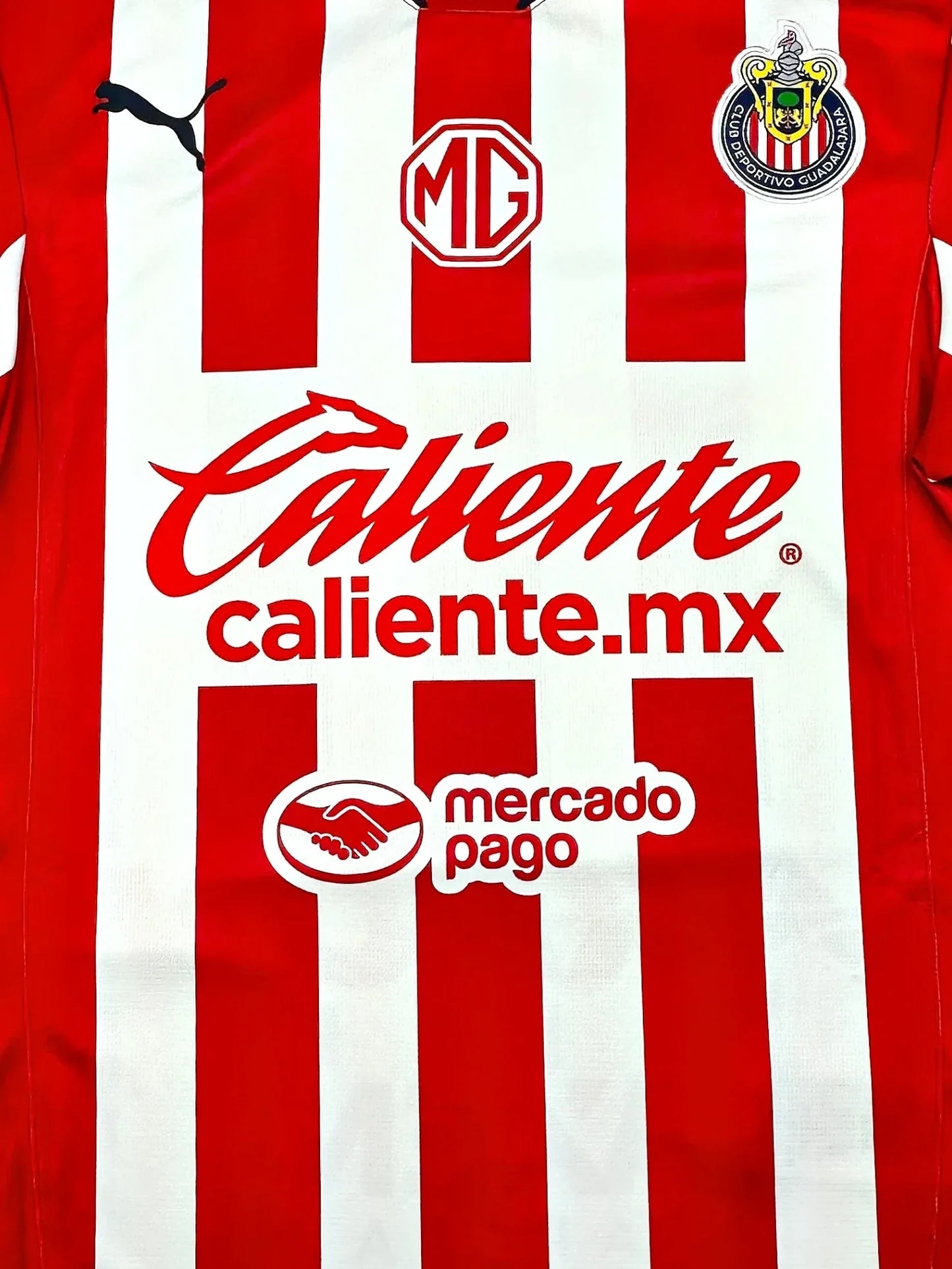 Chivas Guadalajara 2024-2025 Football Shirt (Medium)