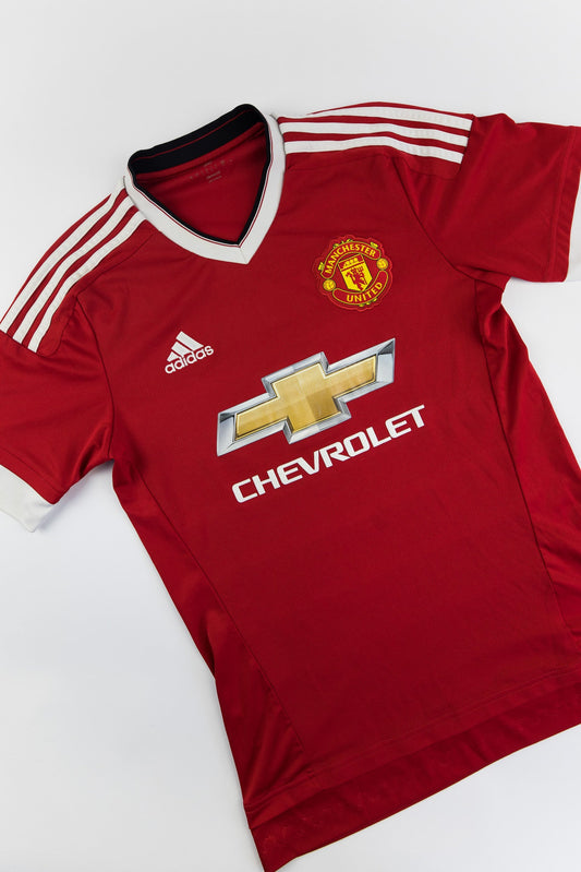 Manchester United 2015-16 Football Shirt (Small)