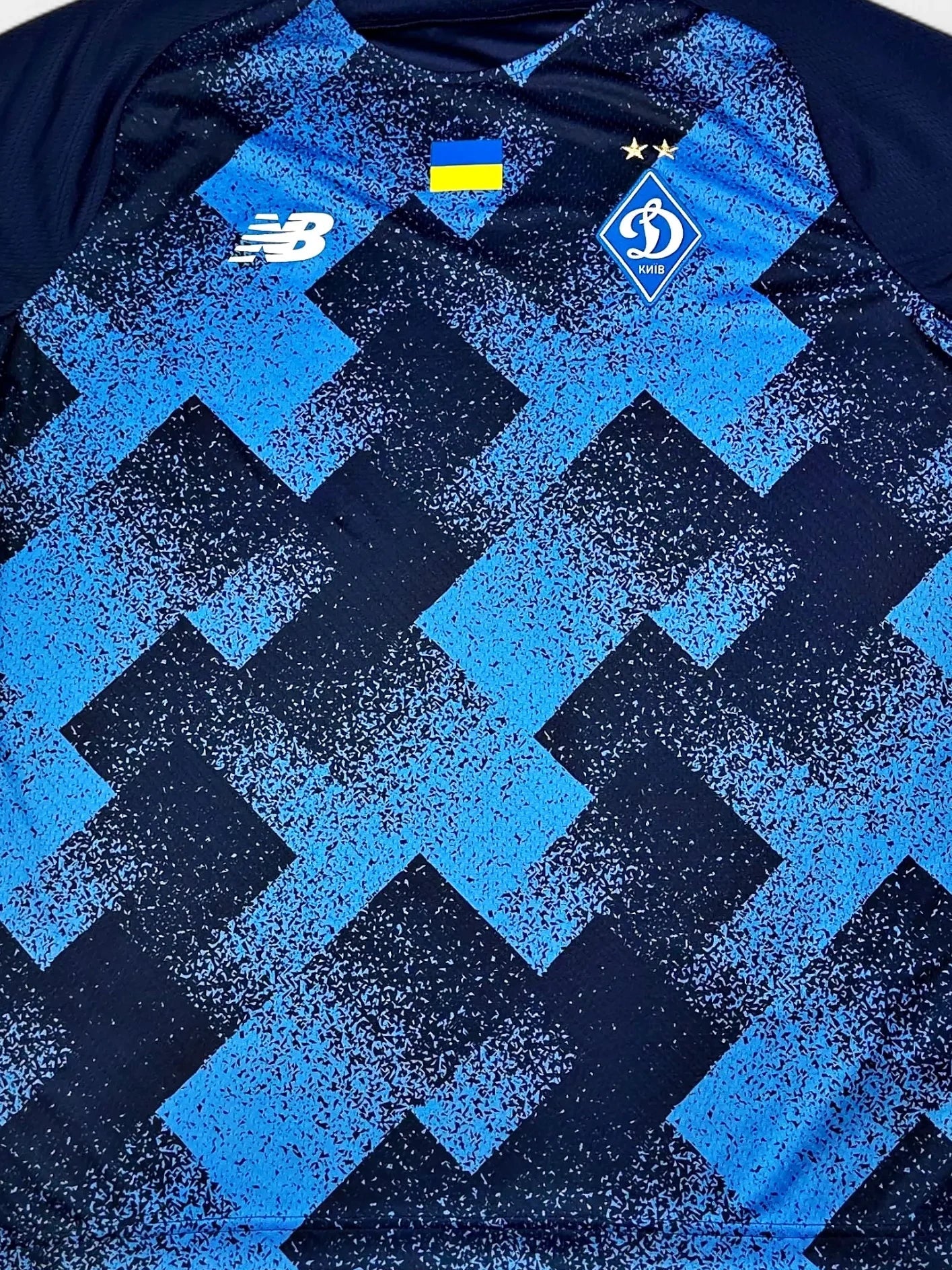 Dynamo Kyiv 2021-22 Football Shirt (Various Sizes)