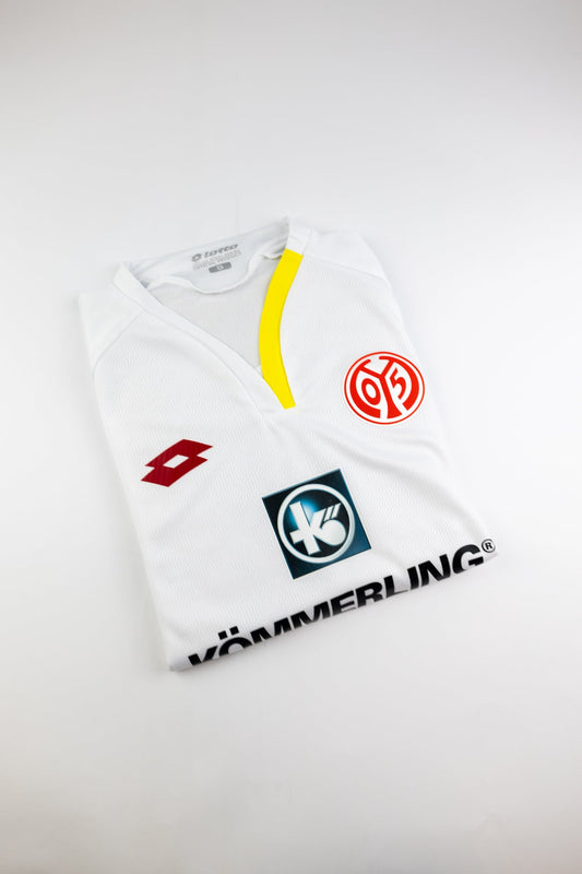 FSV Mainz 2016-17 Football Shirt (Small)