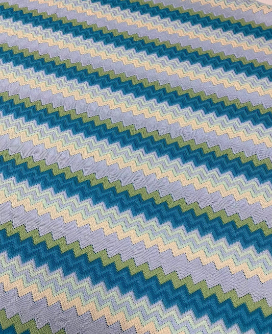 Zigzag Pattern Blue-White Woven Mesh Fabric for Crafting and Upholstery