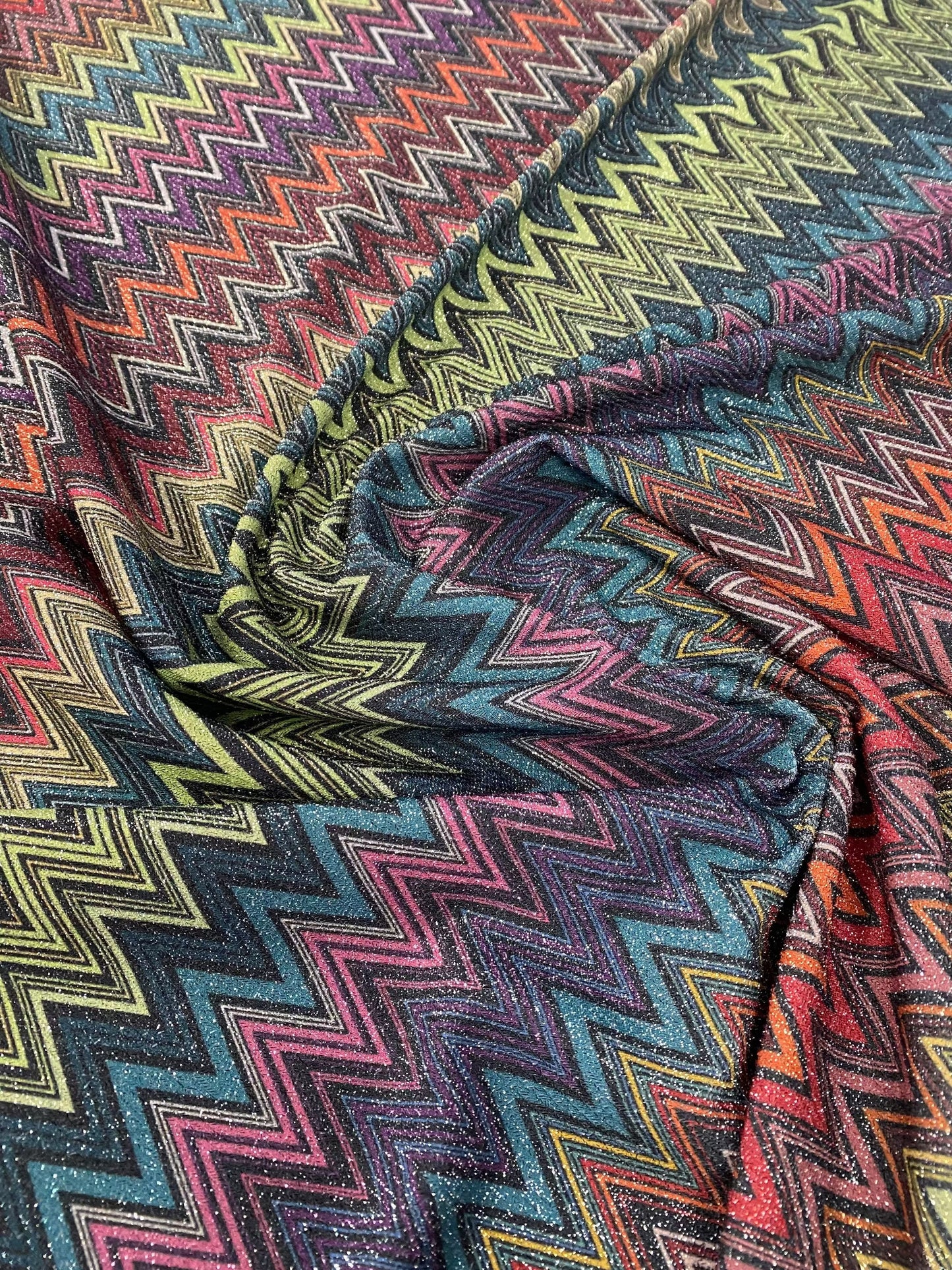 Multicolor Zigzag Pattern Woven Fabric