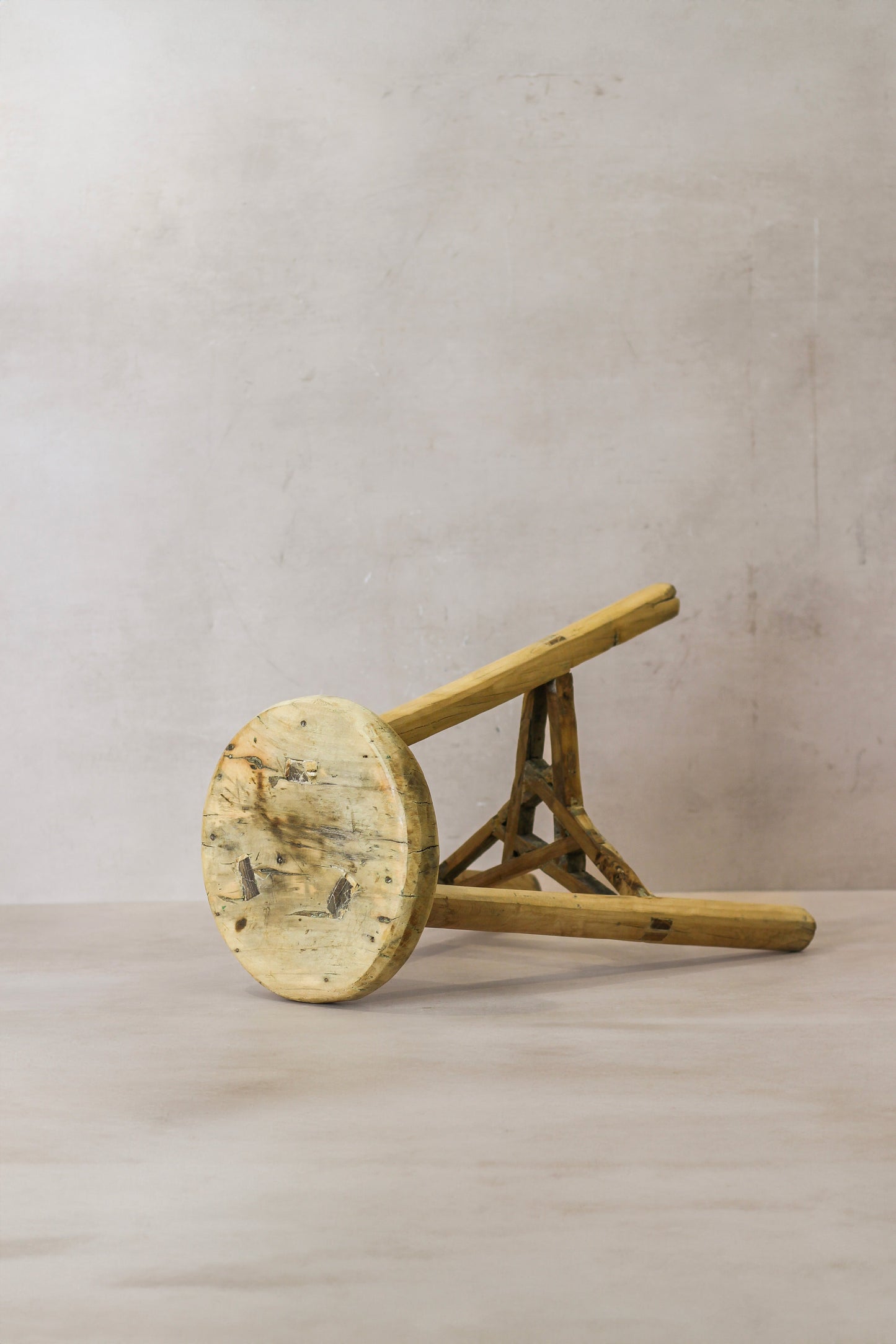 Vintage Rustic Elm Wood Stool - Round - No 52