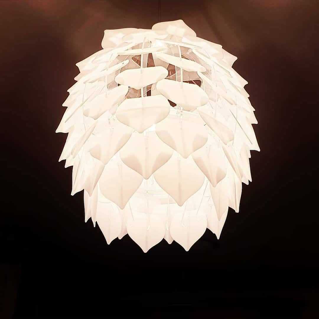 Protea Frosted White Pendant L