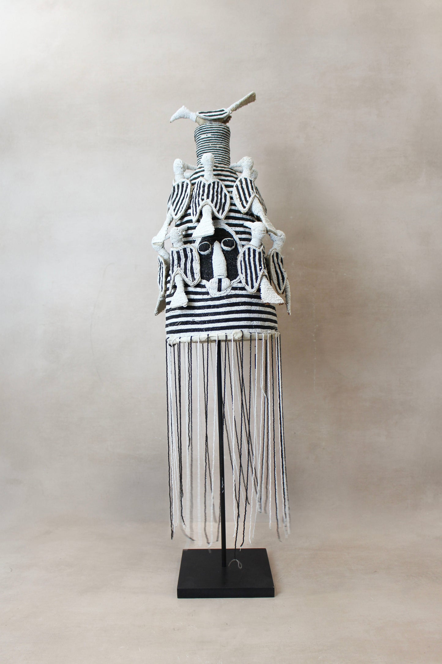 Yoruba Royal Crown Black & White - 15.2