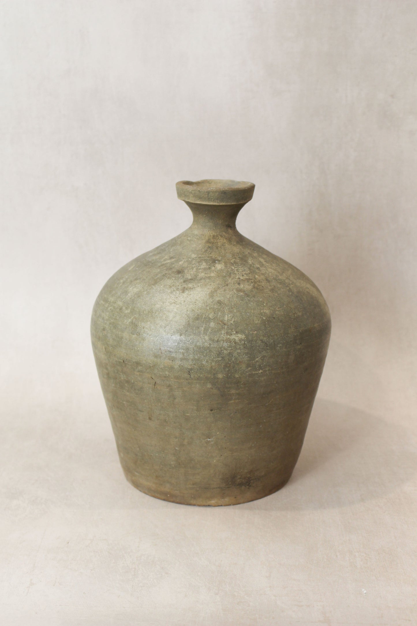 Antique Asian Rice Wine Vase n° 31