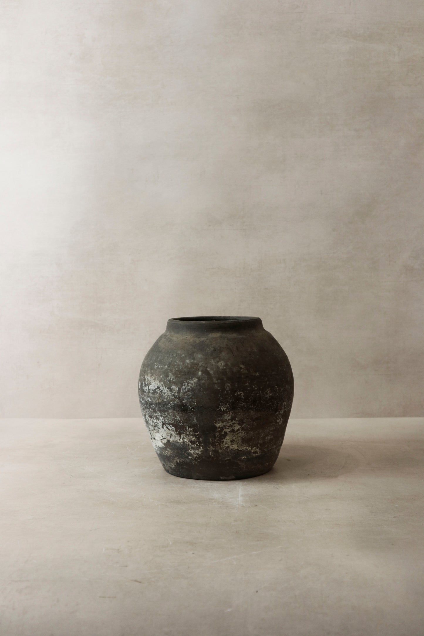 Vintage Dark Pot n° 2