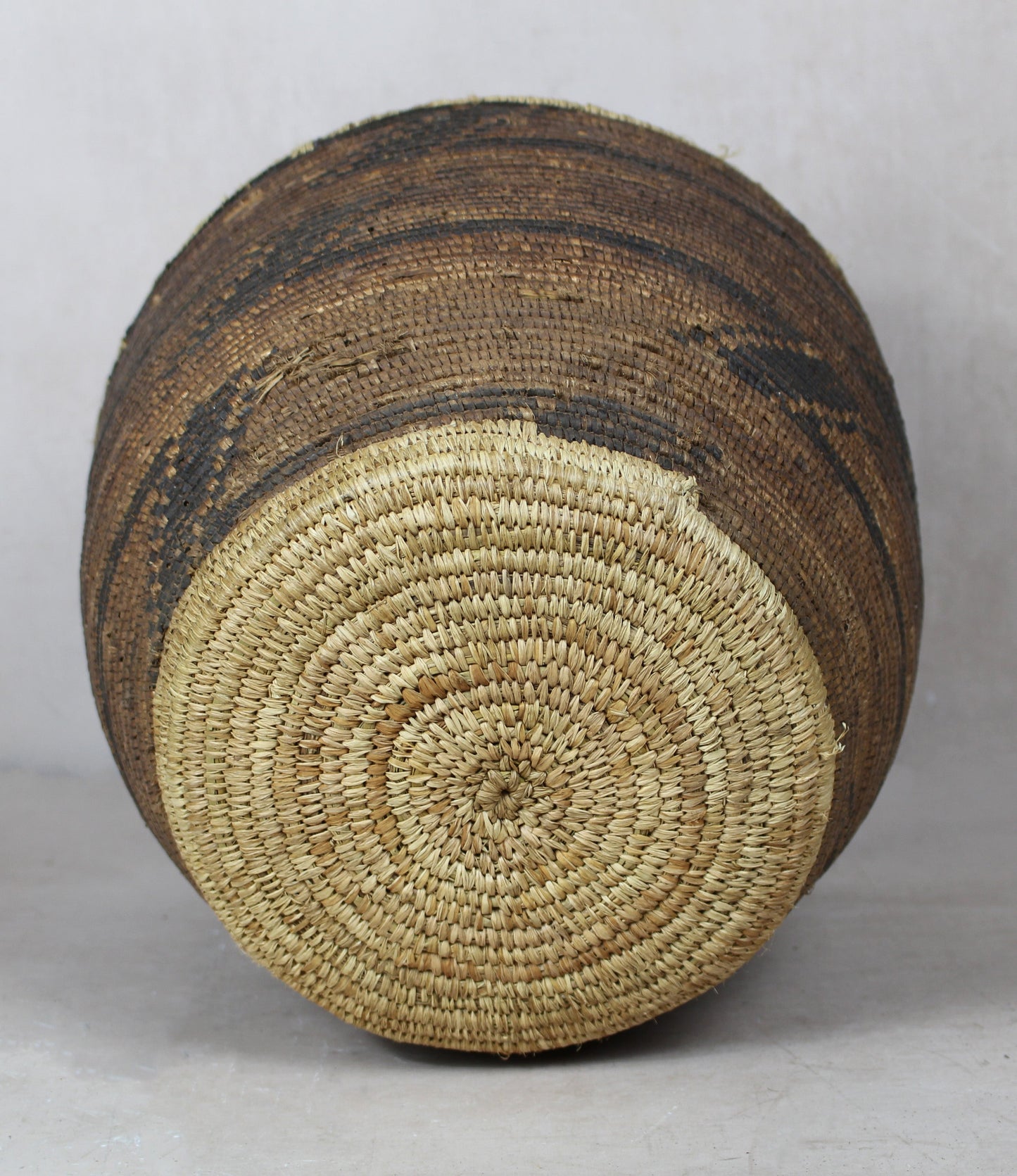 Vintage Tutsi Basket - Rwanda - 106.1
