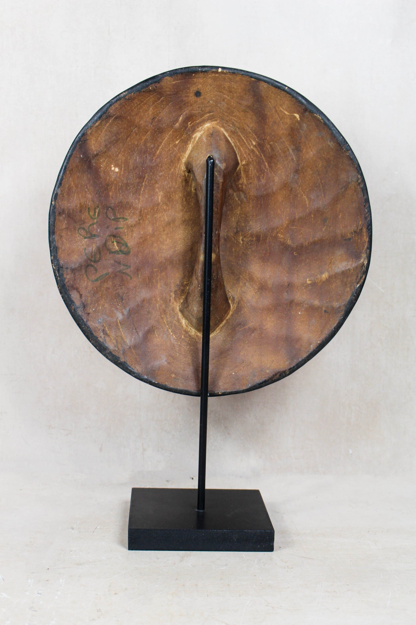 Cameroon Shield Round - 160.9