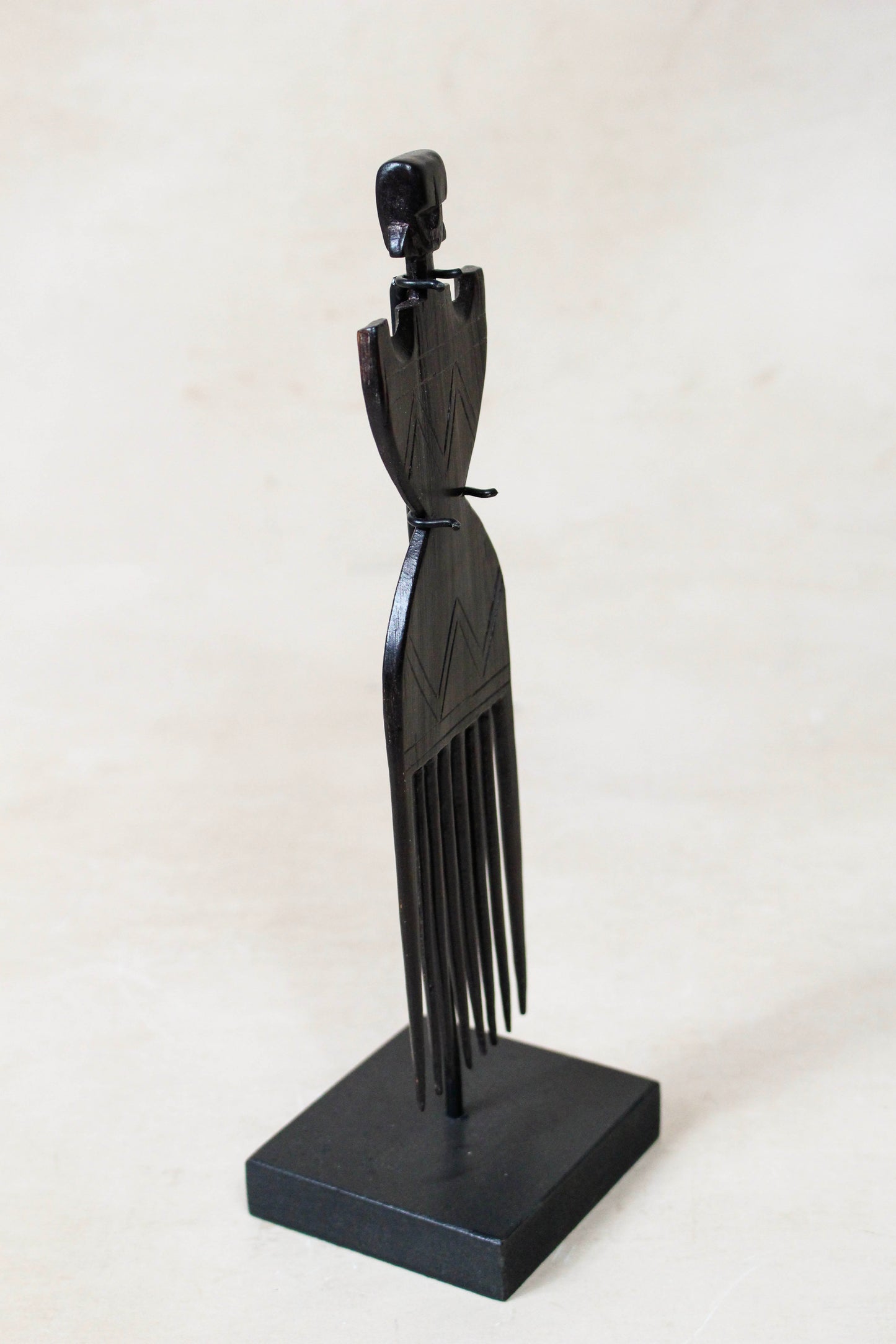 West African Carved Comb 240.3