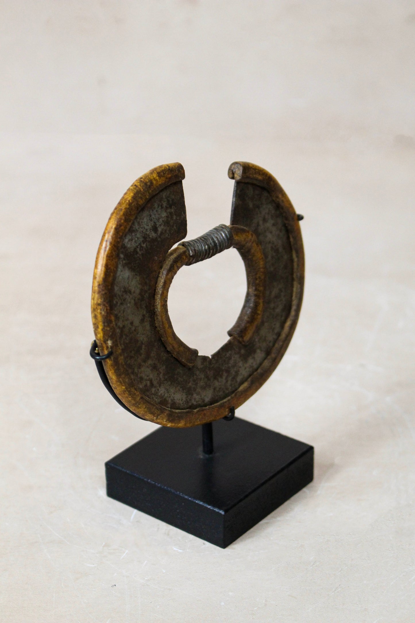 Antique East African "Ararait" Wrist Knife 119.2