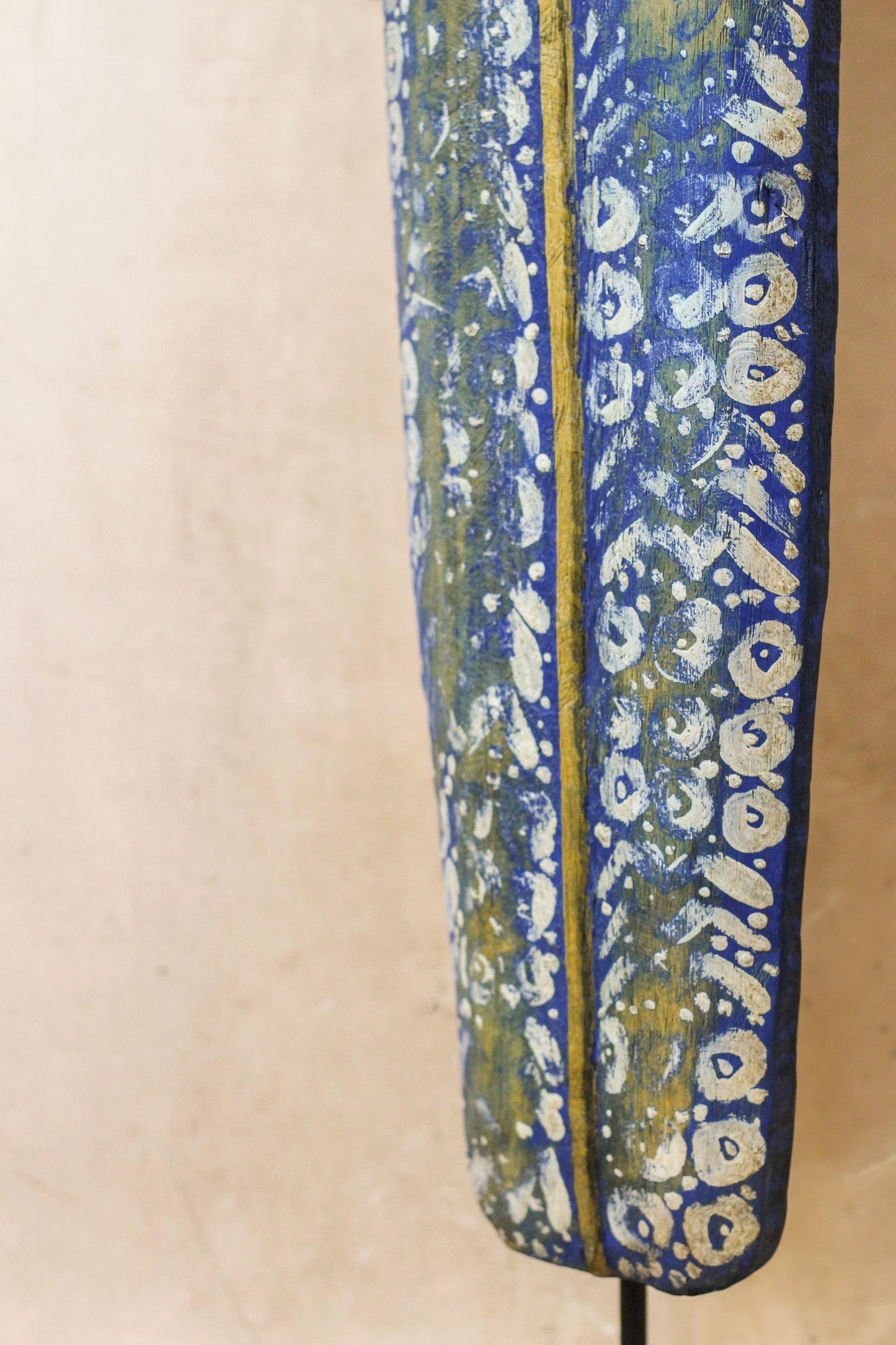 Cameroon Painted Shield XL - 81.2