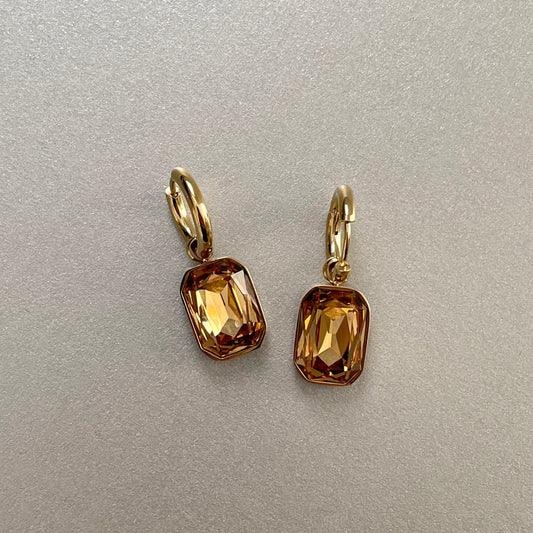 Rani Luxe 18k Gold Plated Amber Jewel Earrings