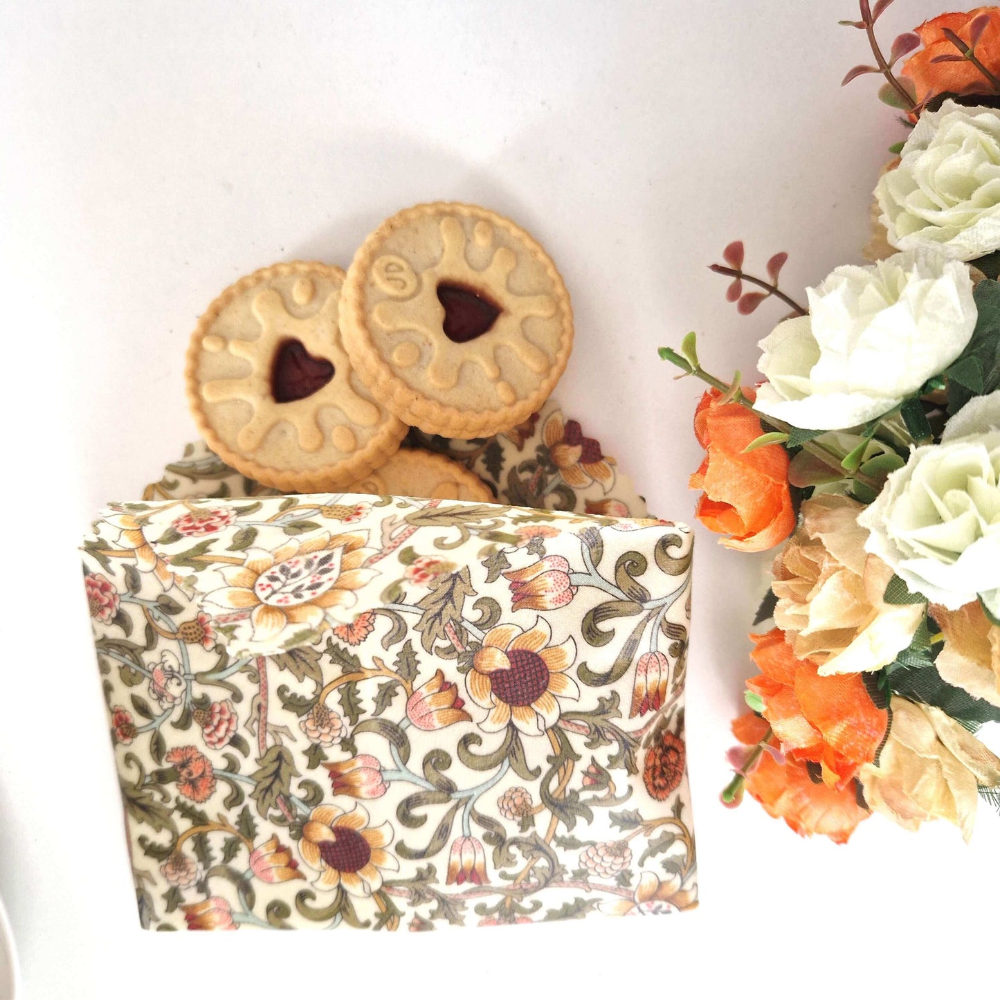 *British Beeswax Set of 3 Handmade Beeswax Wraps | William Morris Evenlode Natural