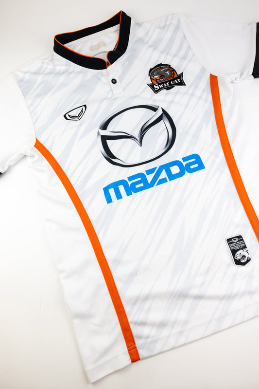Nakhon Ratchasima 2015 Football Shirt (Medium)