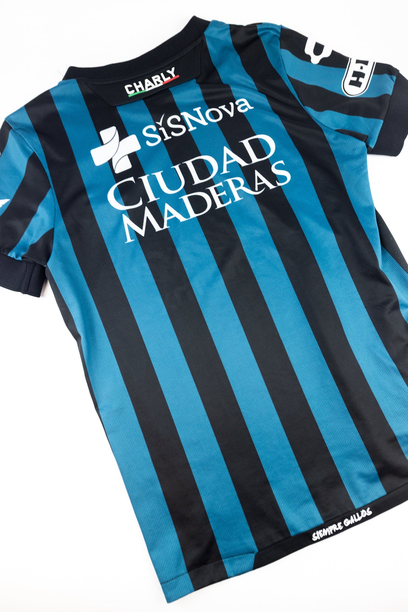 Queretaro 2020-21 Football Shirt (Small)