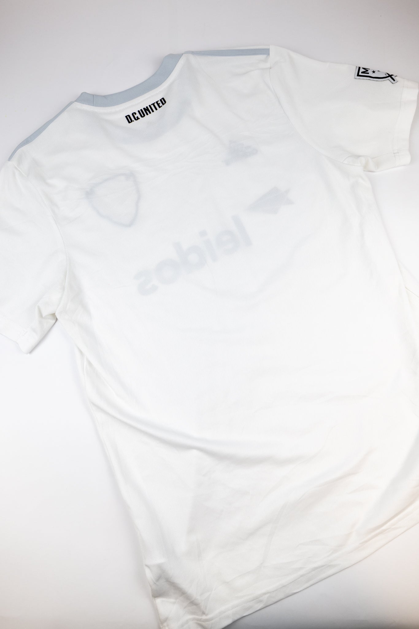 DC United 2019 Football Shirt (Large)