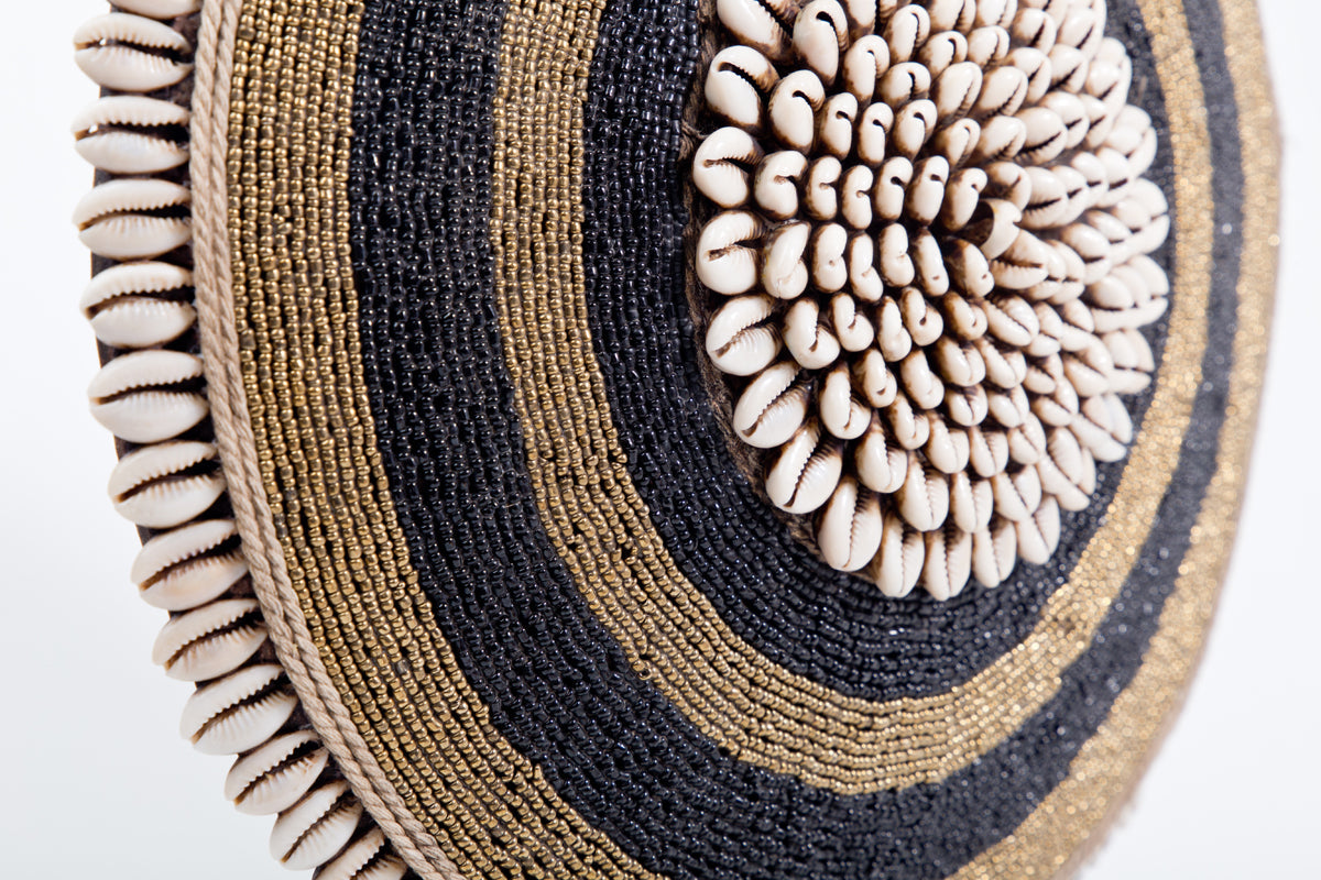 Cameroon Beaded Shield Round S 18B