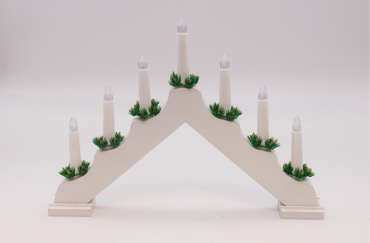 7 Bulb White Wooden Christmas Candle Bridge