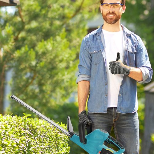Outsunny Cordless Hedge Trimmer with 51cm Blade, Brushless Motor