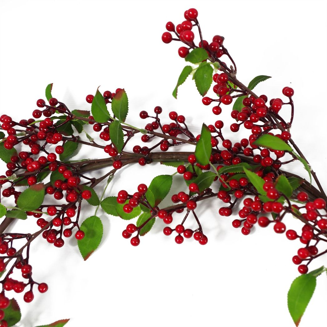 150cm Luxury Christmas Natural Look Red Berry Floristry Garland