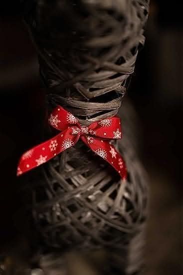 Christmas Woven Decorative Dancer Reindeer