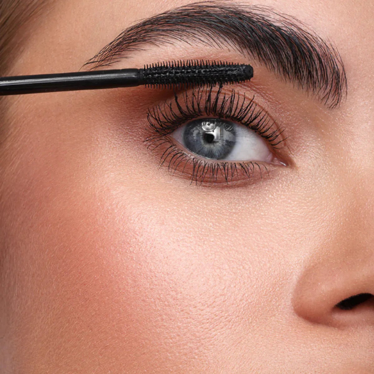 Eveline Wonder Show Dramatic Volume & Separation Mascara