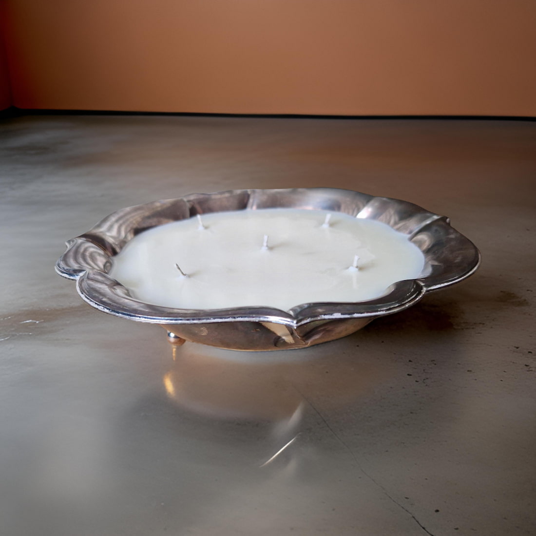 Flower-Shaped Bowl Candle