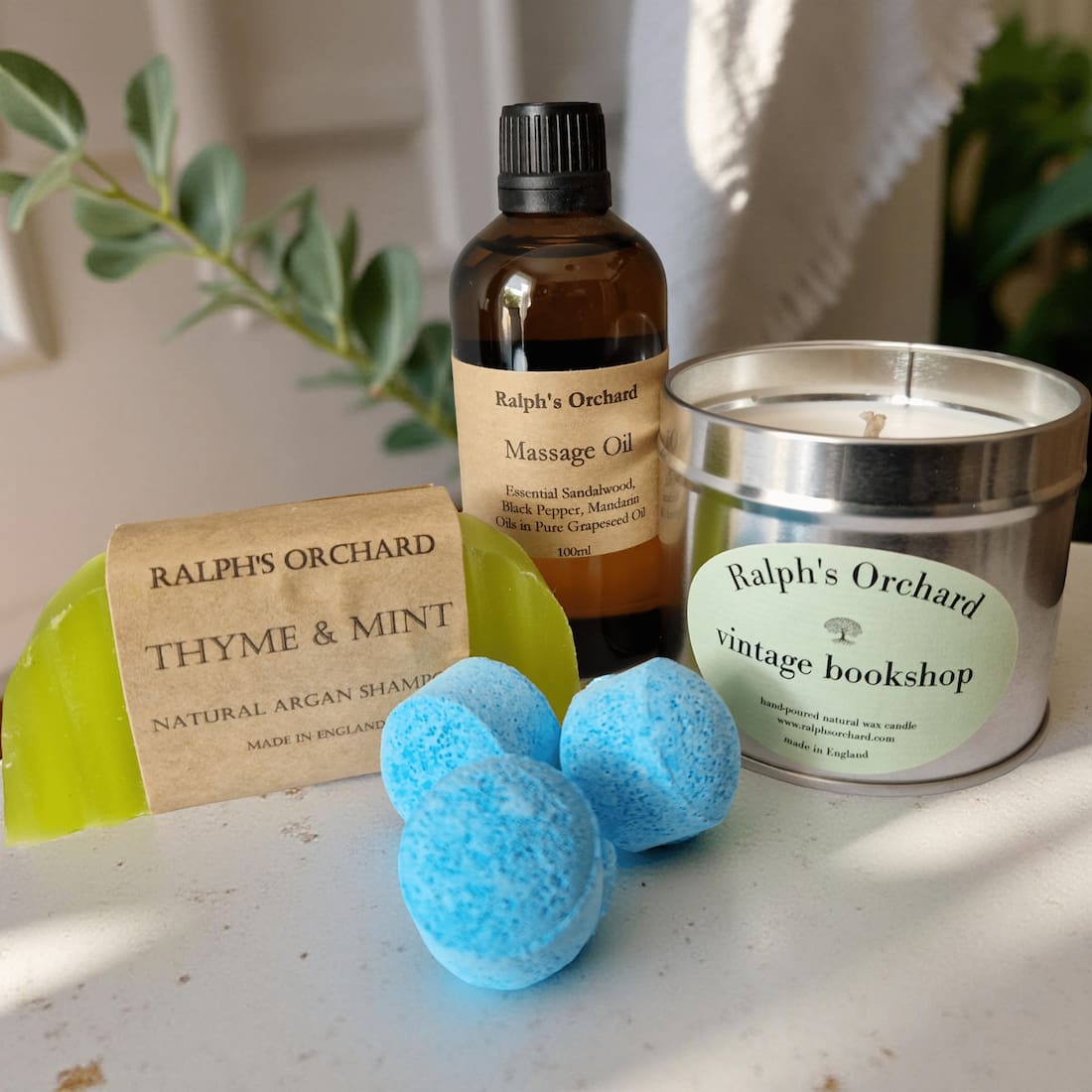 Gentleman's Gift Set - Vegan Candle, Bath, and Body Care
