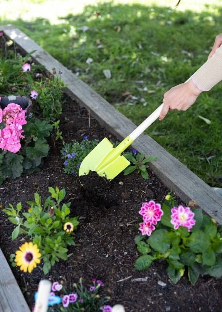 Kid's Garden Digging Spade