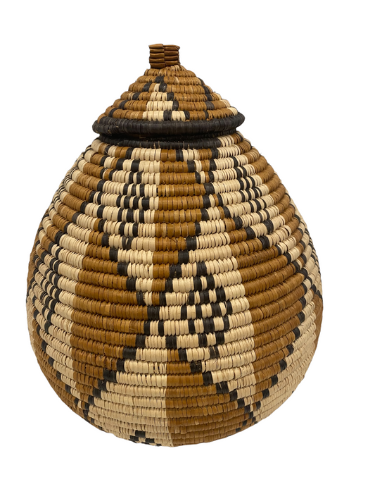 Zulu Ukhamba - traditional basket (TR9.10)