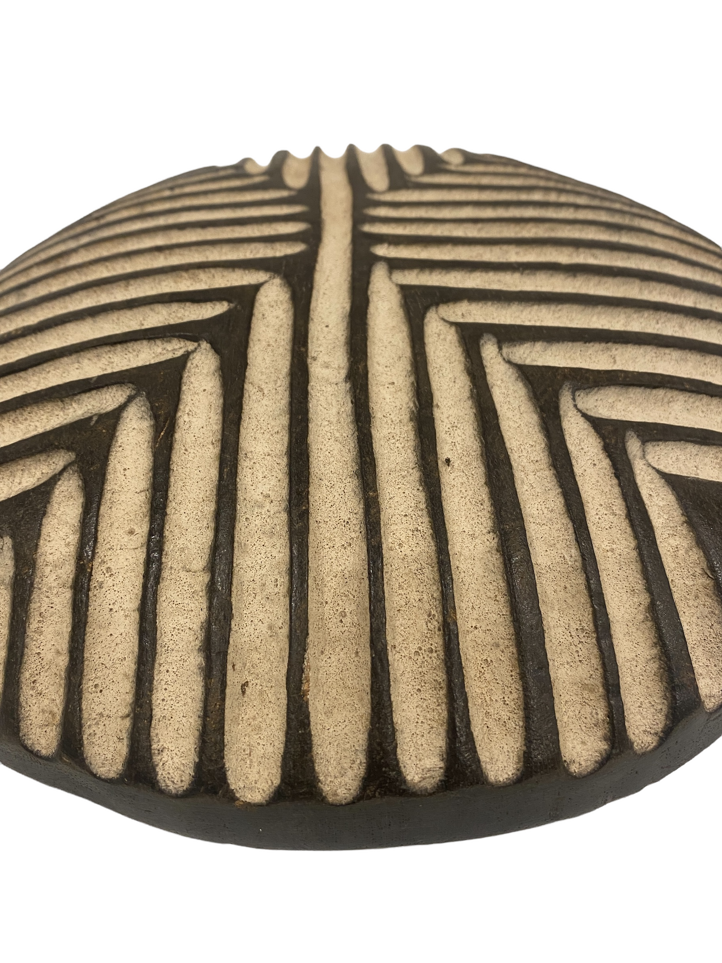 Cameroon Shield Round - (59.8)