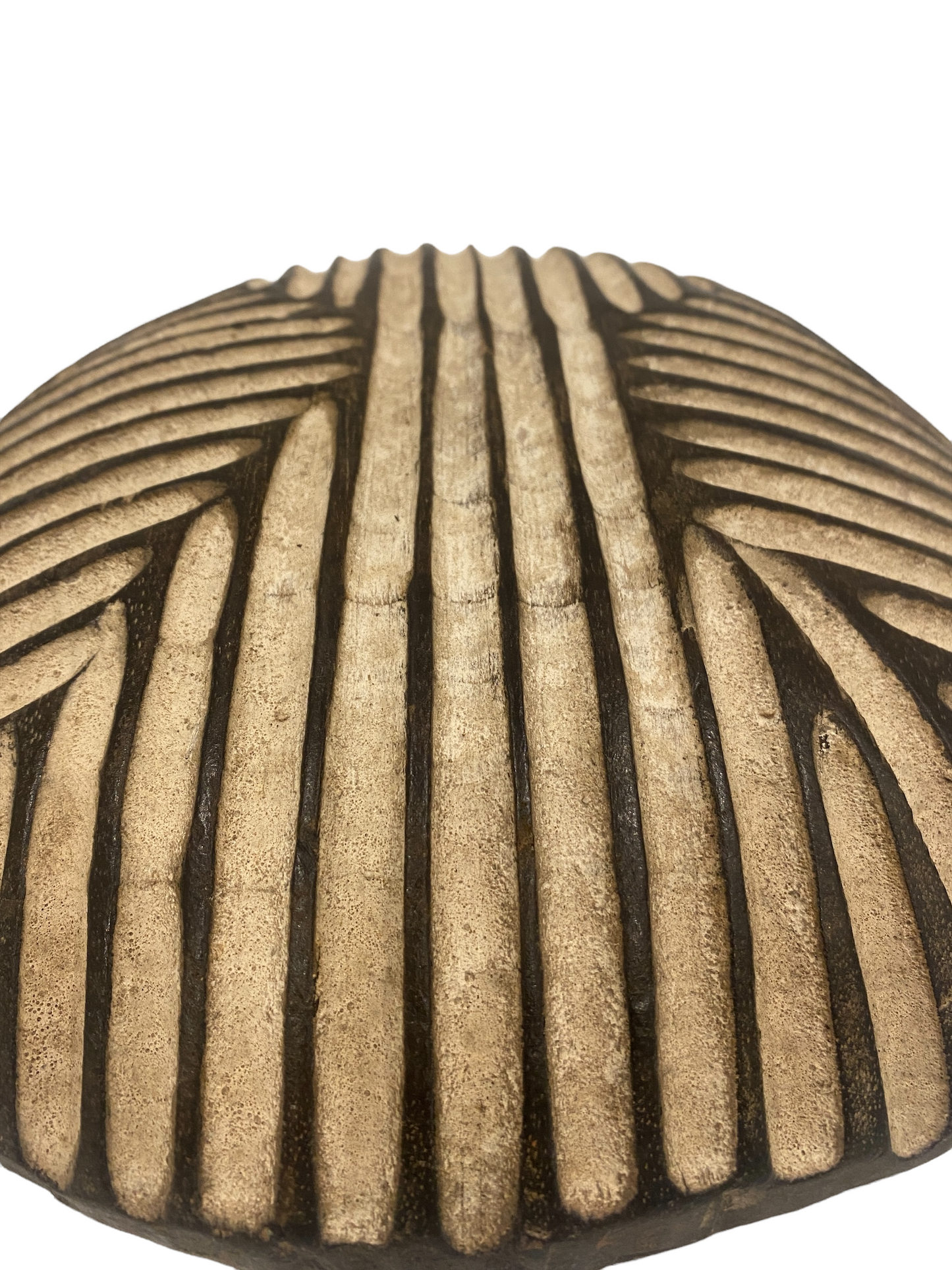 Cameroon Shield Round - (59.2)