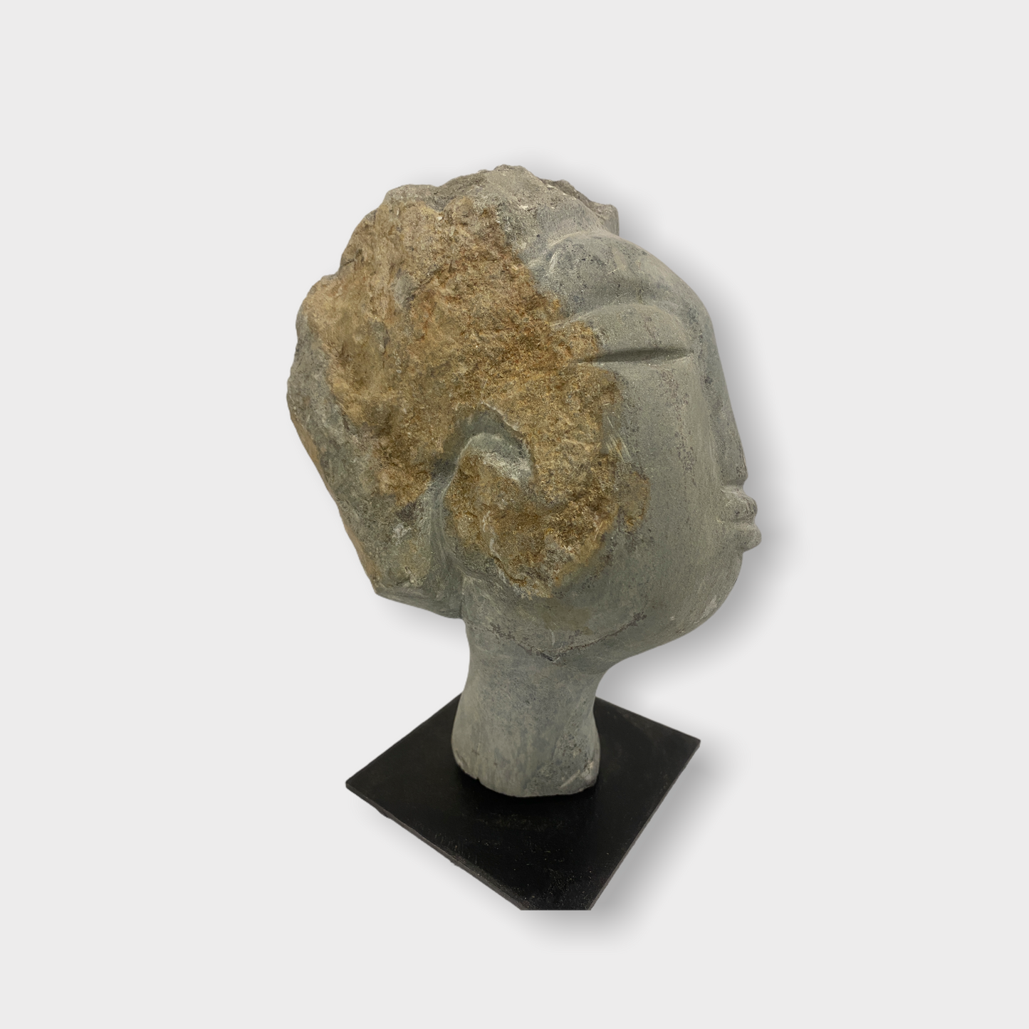 Stone head sculpture by Rizimu Chiwawa Zimbabwe (3007)