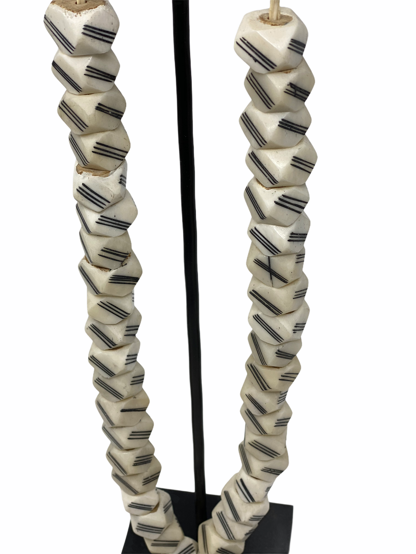 Kenya Beads - black & white