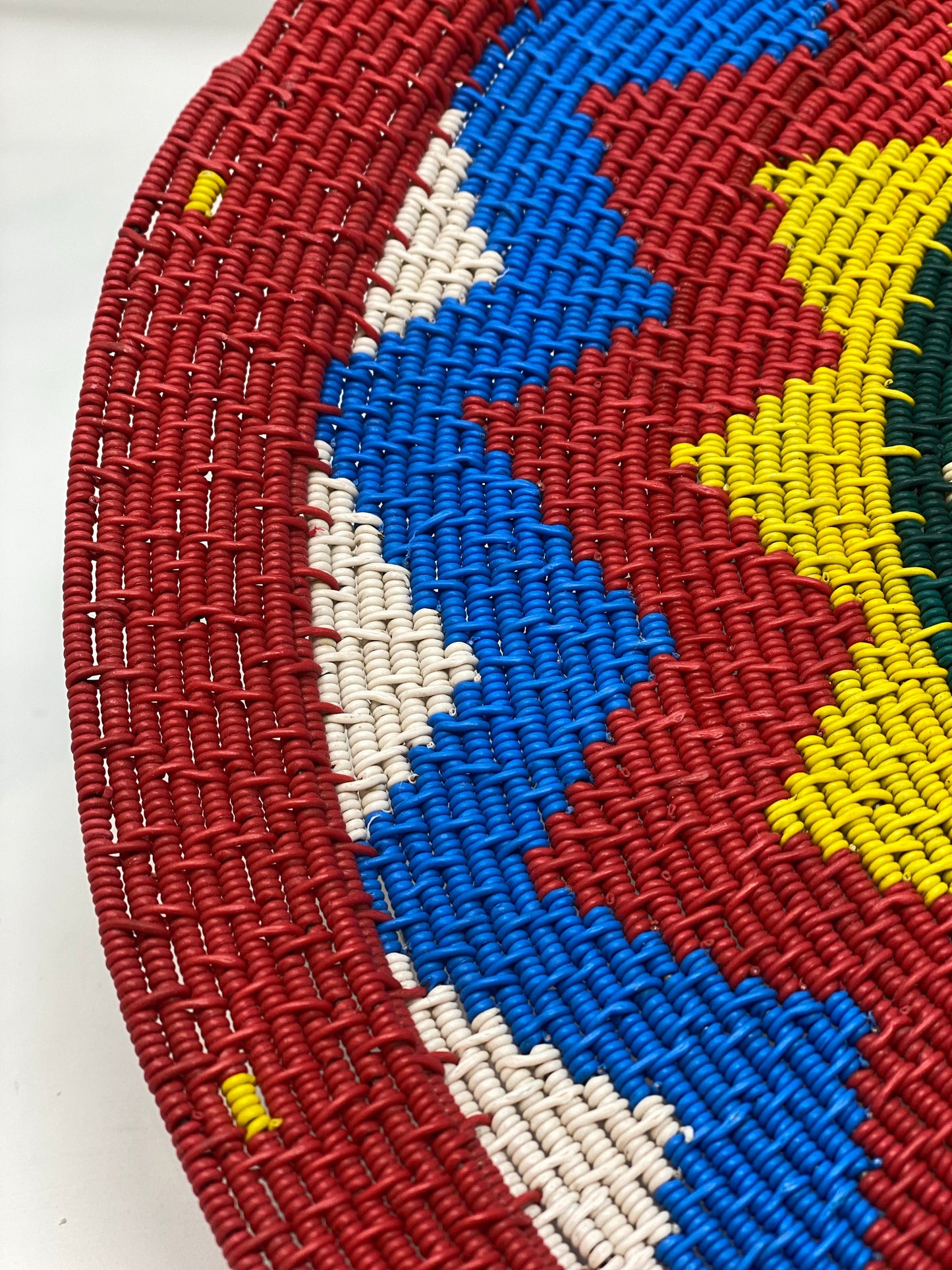 Zulu Telephone Wire Plates 32cm