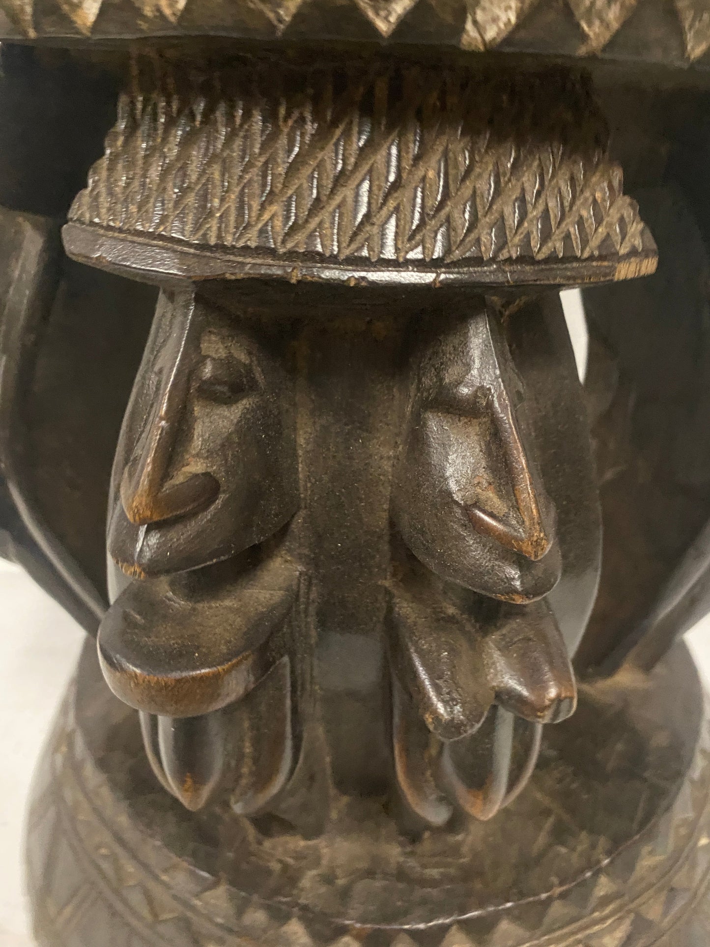 Baule stool - Hand carved - Ivory Coast (85.2)