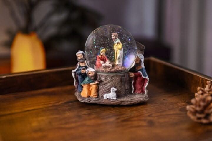 Christmas Nativity Scene Snow Globe Decoration