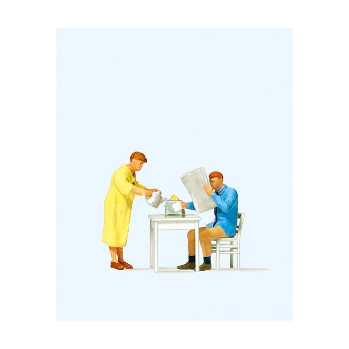 Eating Breakfast Terrarium Figure 28116