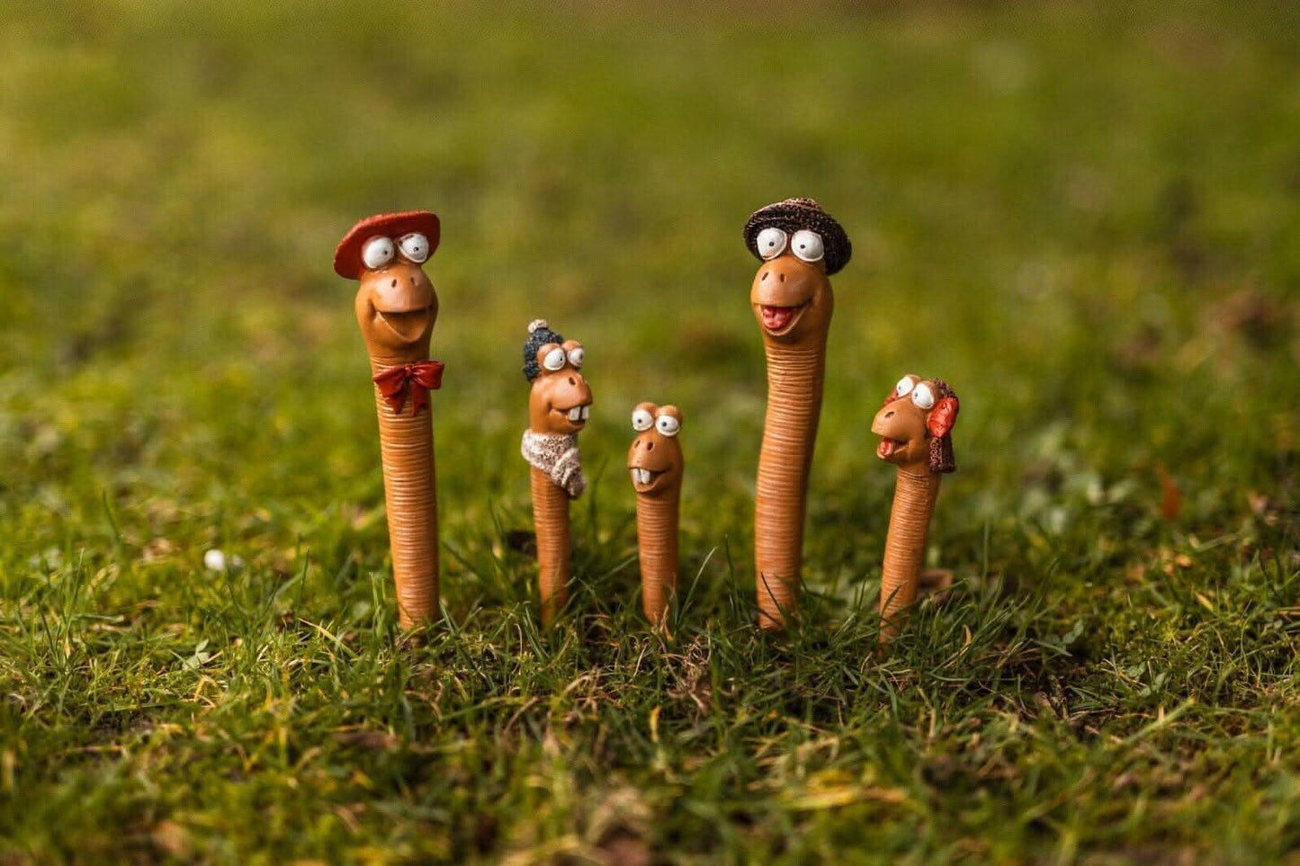 5pc Garden Worms Family Ornaments Miniature Set Resin Decorative Figurines Plant