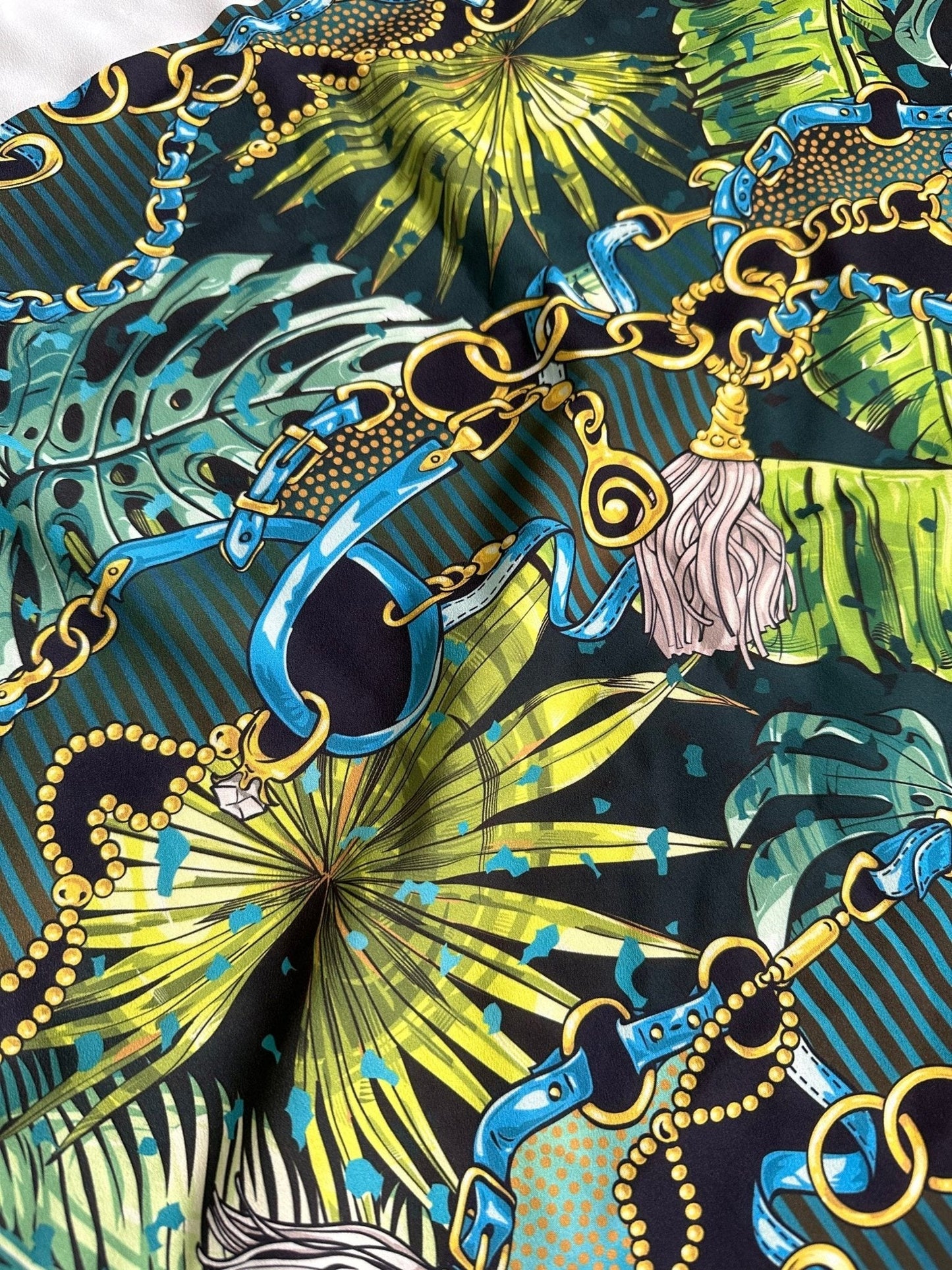 Vibrant Chain Belt Pattern Tropical Fabric