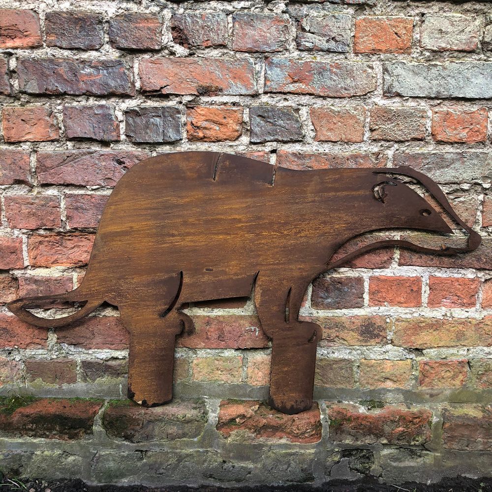 RUSTY METAL BADGER Garden ornament statue Decoration