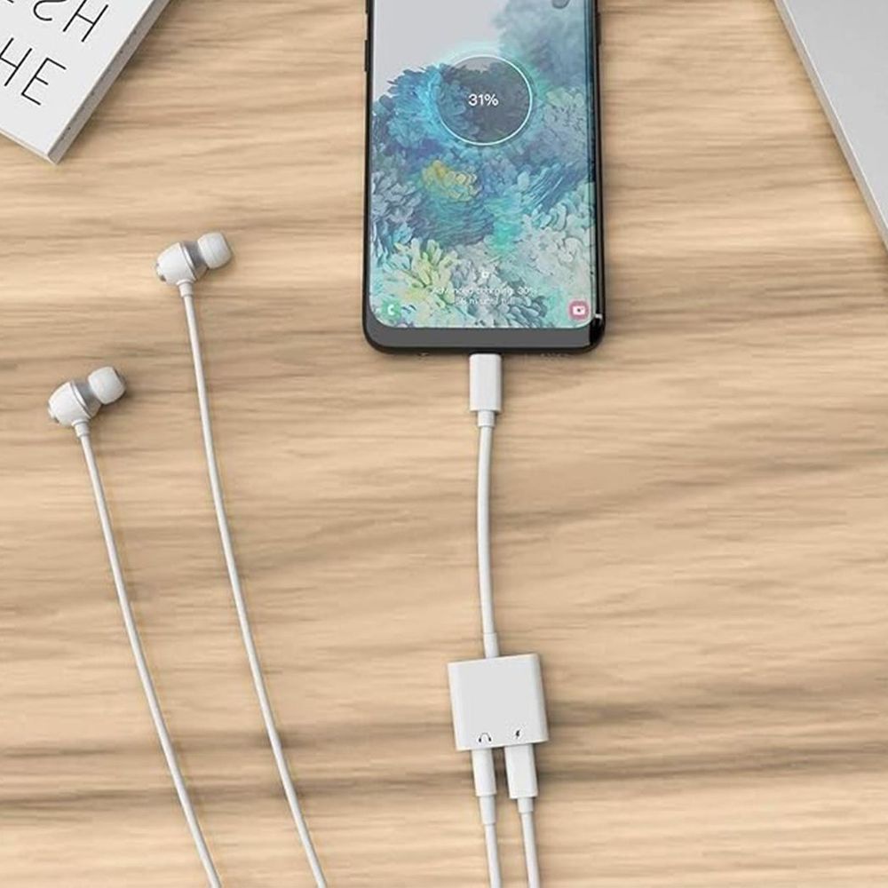 High-Fidelity 2-in-1 Phone Audio Adapter for iPhone 7/8/XR - White